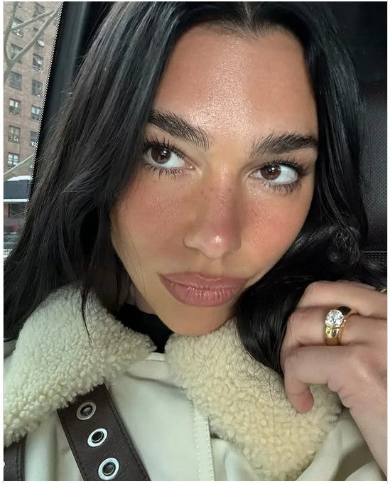 Dua Lipa's Engagement Ring: True proof of her style and the power of a center stone