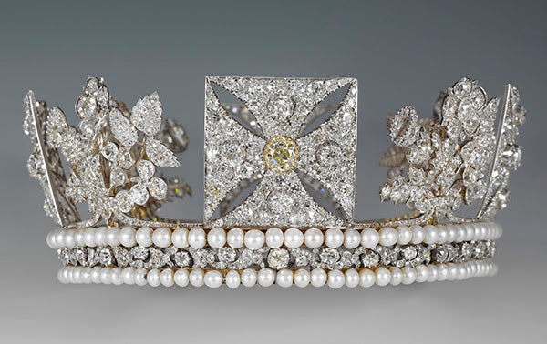 Queen Elizabeth II's Iconic Jewelry Goes on Display at Buckingham Palace