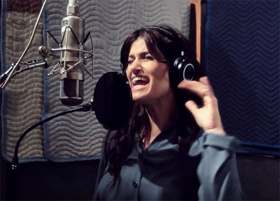 Music Friday: In This Holiday Classic, Idina Menzel Sings, ‘Let Us Bring Him Silver and Gold’