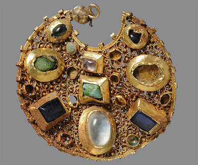 Trainee at World Heritage Site Unearths 800-Year-Old Gem-Set Pendant Earrings