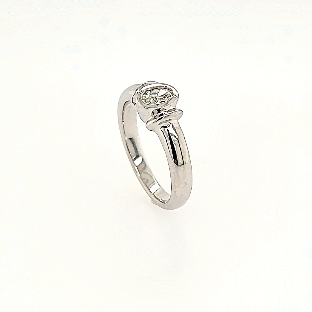 Diamond Solitaire Ring in 14k Gold