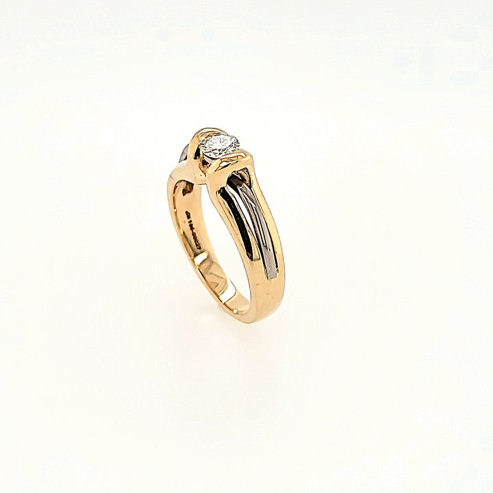 Solitaire Diamond Ring in 14k Gold