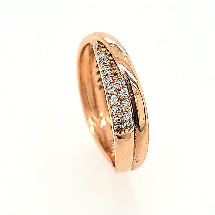 Interlocking Diamond Band in 14k Gold