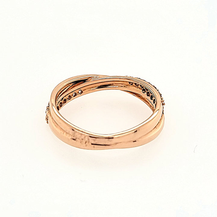 Interlocking Diamond Band in 14k Gold