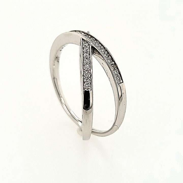 Cross Over Diamond Ring in 14k Gold