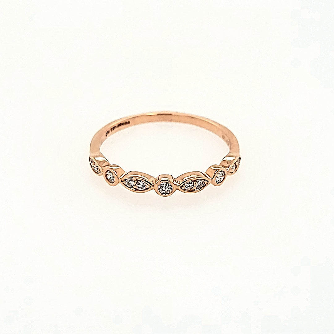 Geometric Diamond Band in 14k Gold