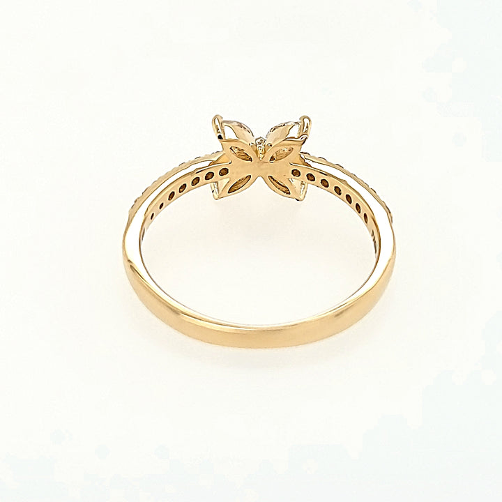 Nature Inspired Diamond Ring in 14k Gold