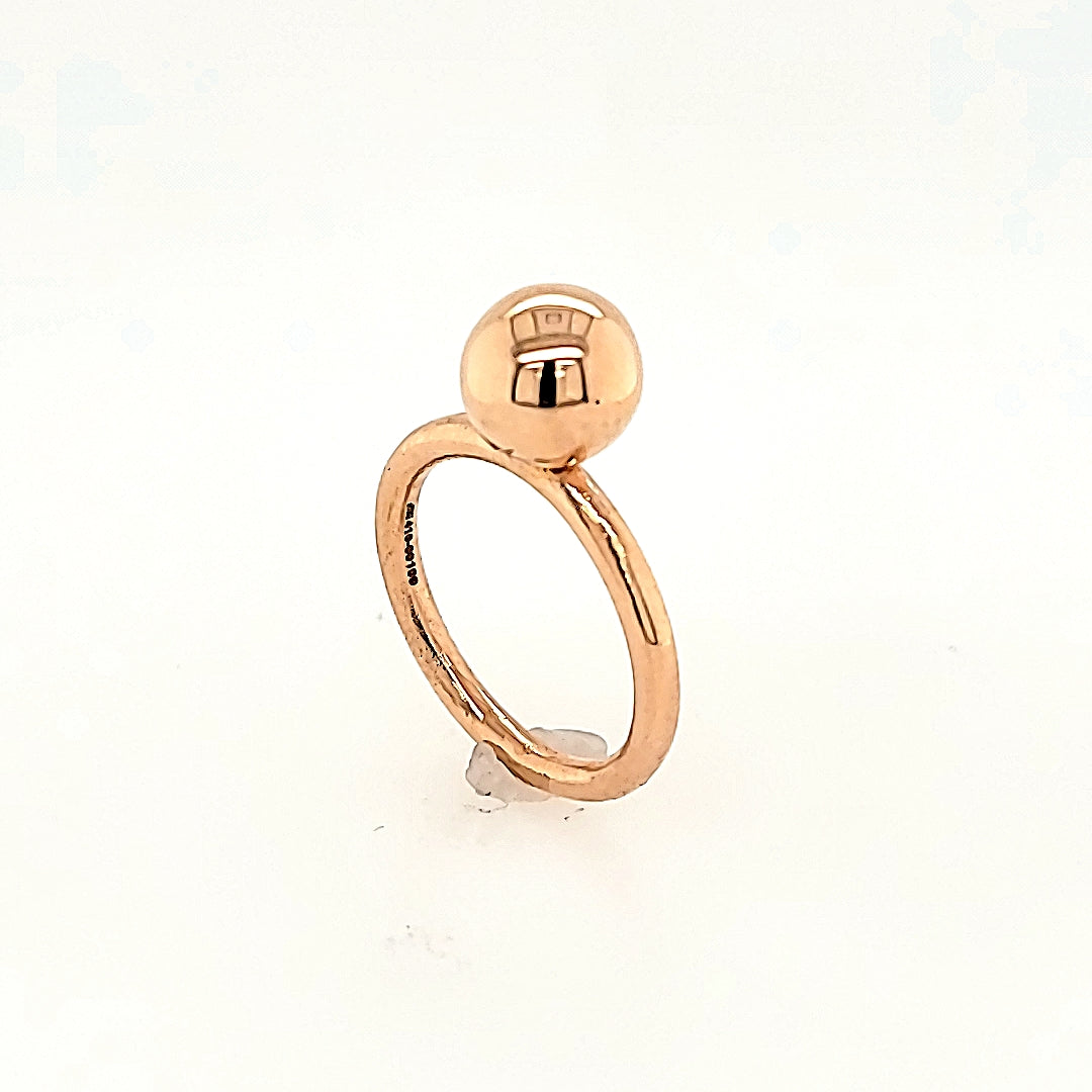 Handcrafted Ring in 18k Gold
