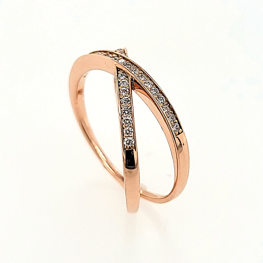 Cross Over Diamond Ring in 14k Gold