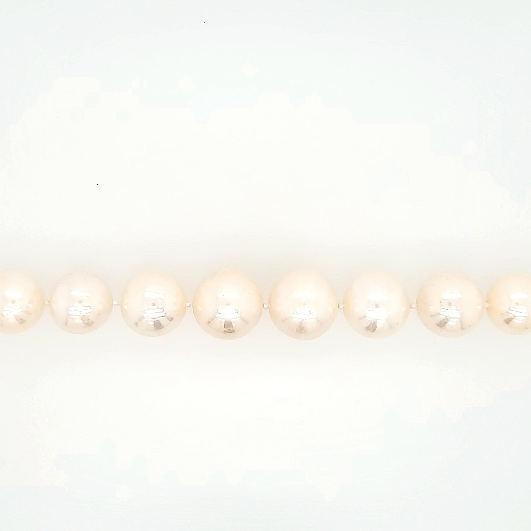 Graduated Freshwater Pearl Necklace