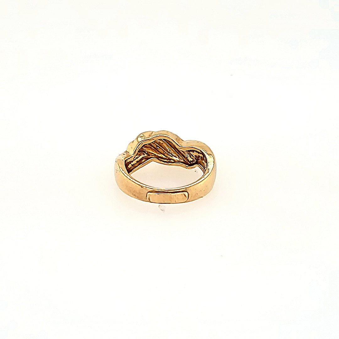 Knot Style Ring in 14k Gold
