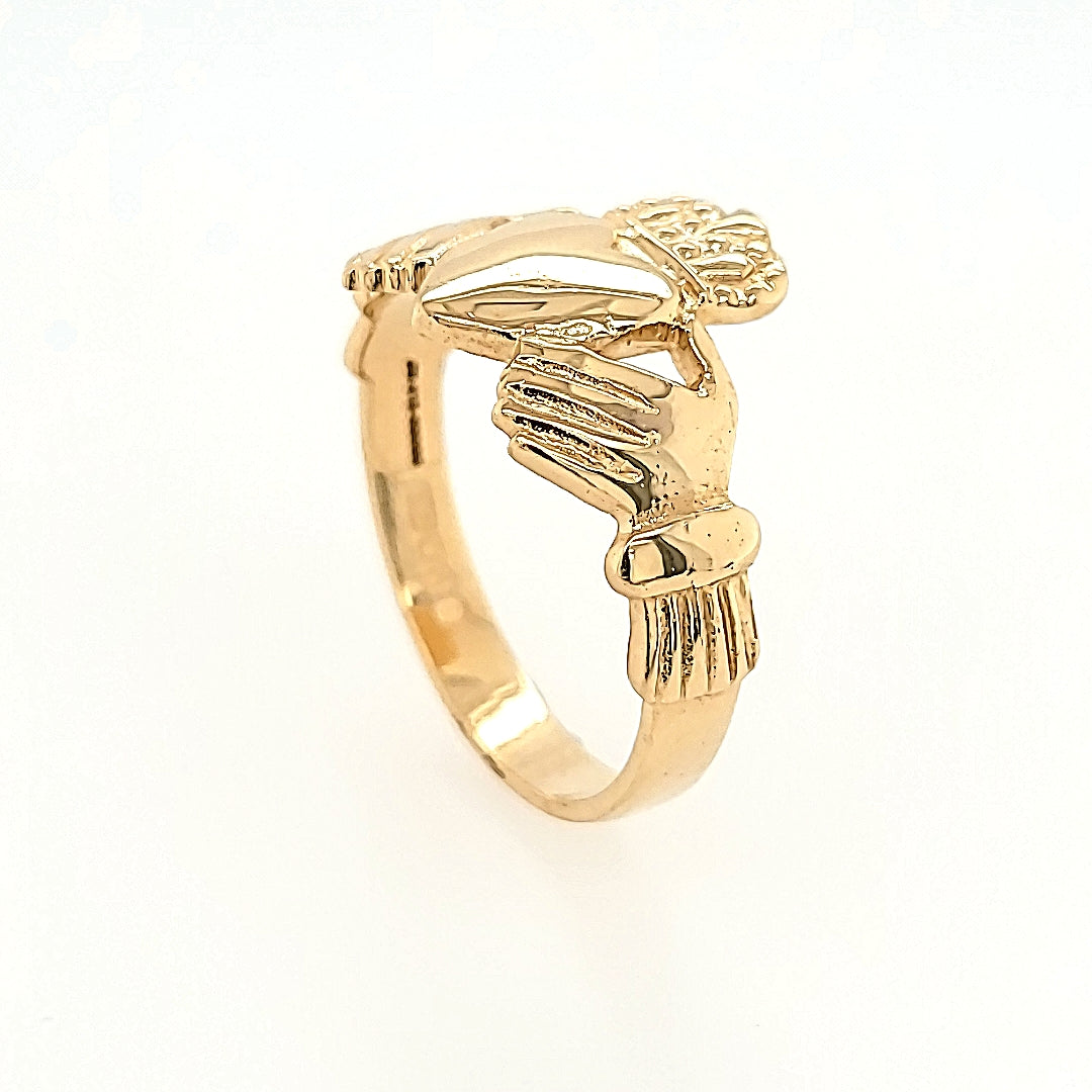 Claddagh Ring in Yellow Gold