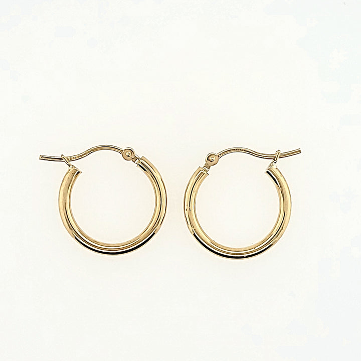 Hoop Earrings in 14k Gold
