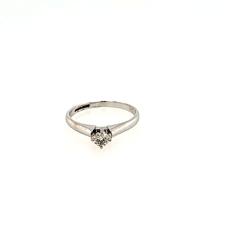 Solitaire Diamond Ring in 14k Gold