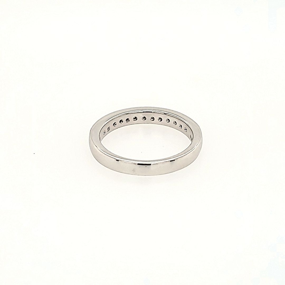 Classic Diamond Band in 14k Gold