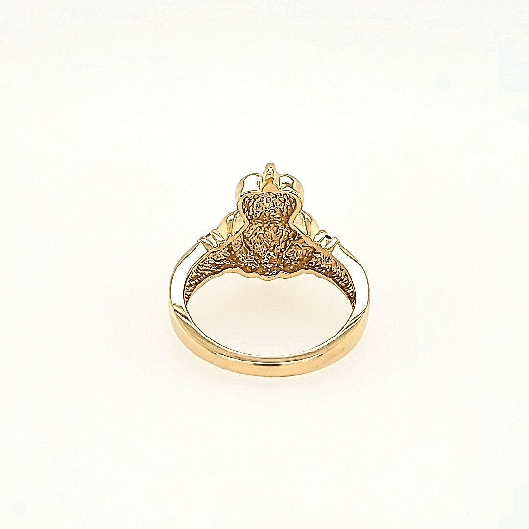 Claddagh Ring with Diamonds in 14k Gold