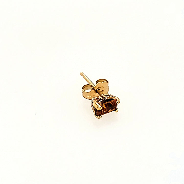 Baguette Cut Citrine Studs in 14k Gold