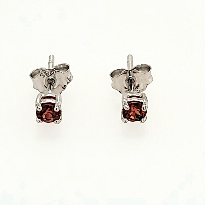 3mm Round Cut Garnet Studs in 14k Gold