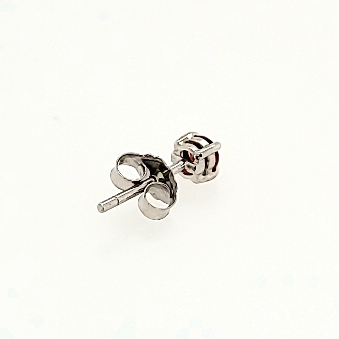 3mm Round Cut Garnet Studs in 14k Gold