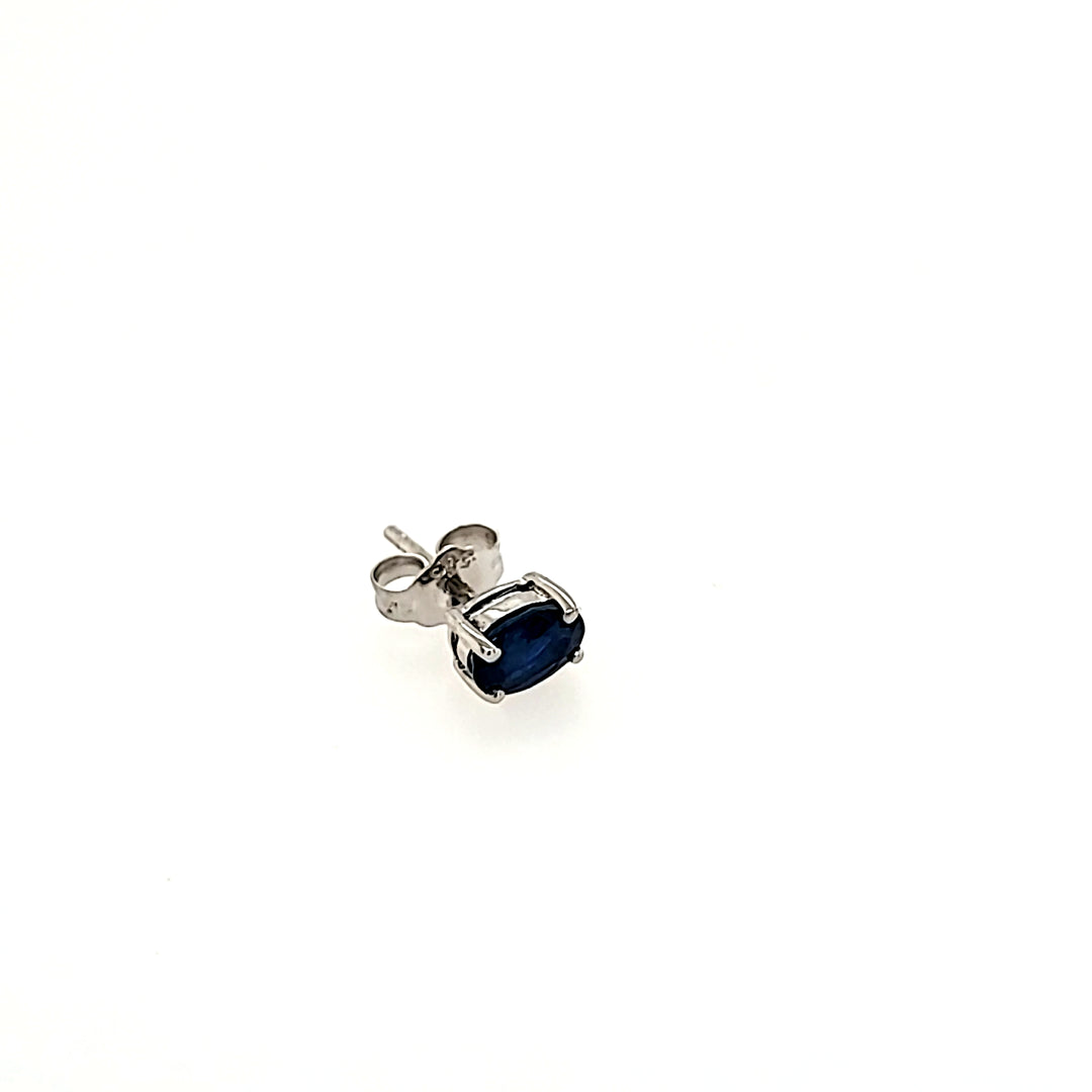 Oval Cut Blue Sapphire Studs in 14k Gold