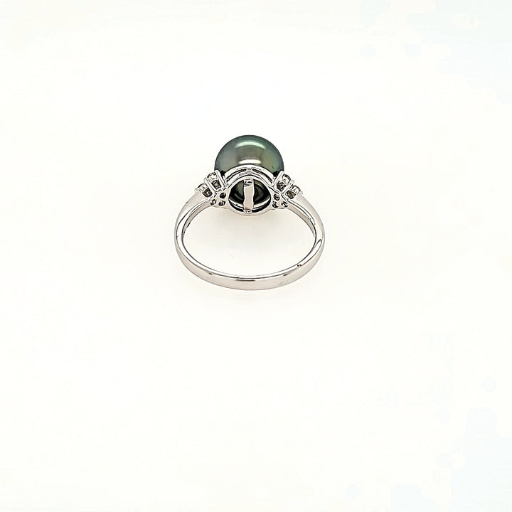 Black Pearl Ring with Diamond Accents in 18k Gold