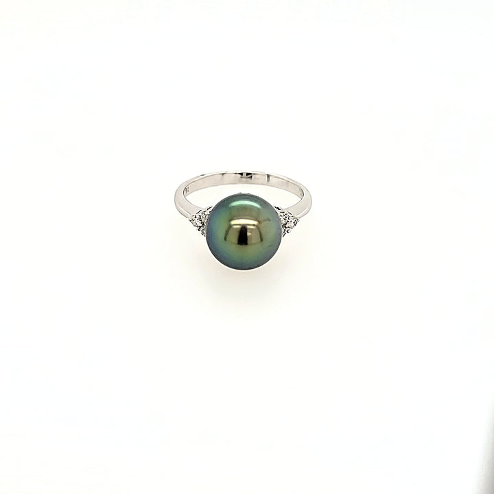 Black Pearl Ring with Diamond Accents in 18k Gold