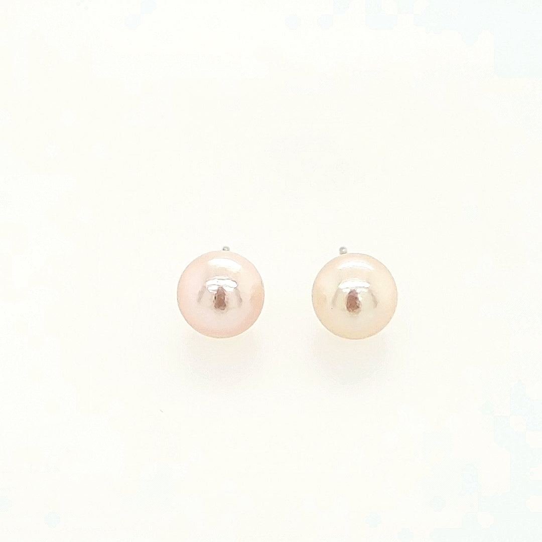 7mm Pearl Studs in 14k Gold