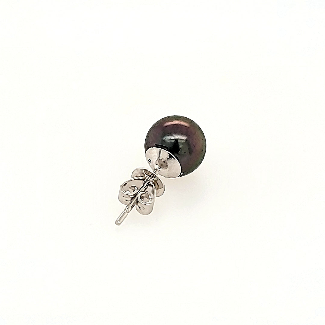 Black Pearl Studs in 18k Gold