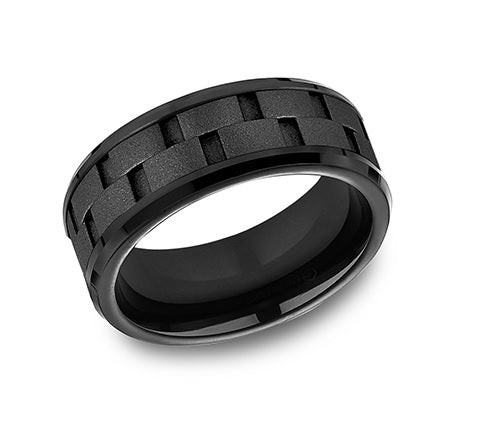 Ring with Link Design